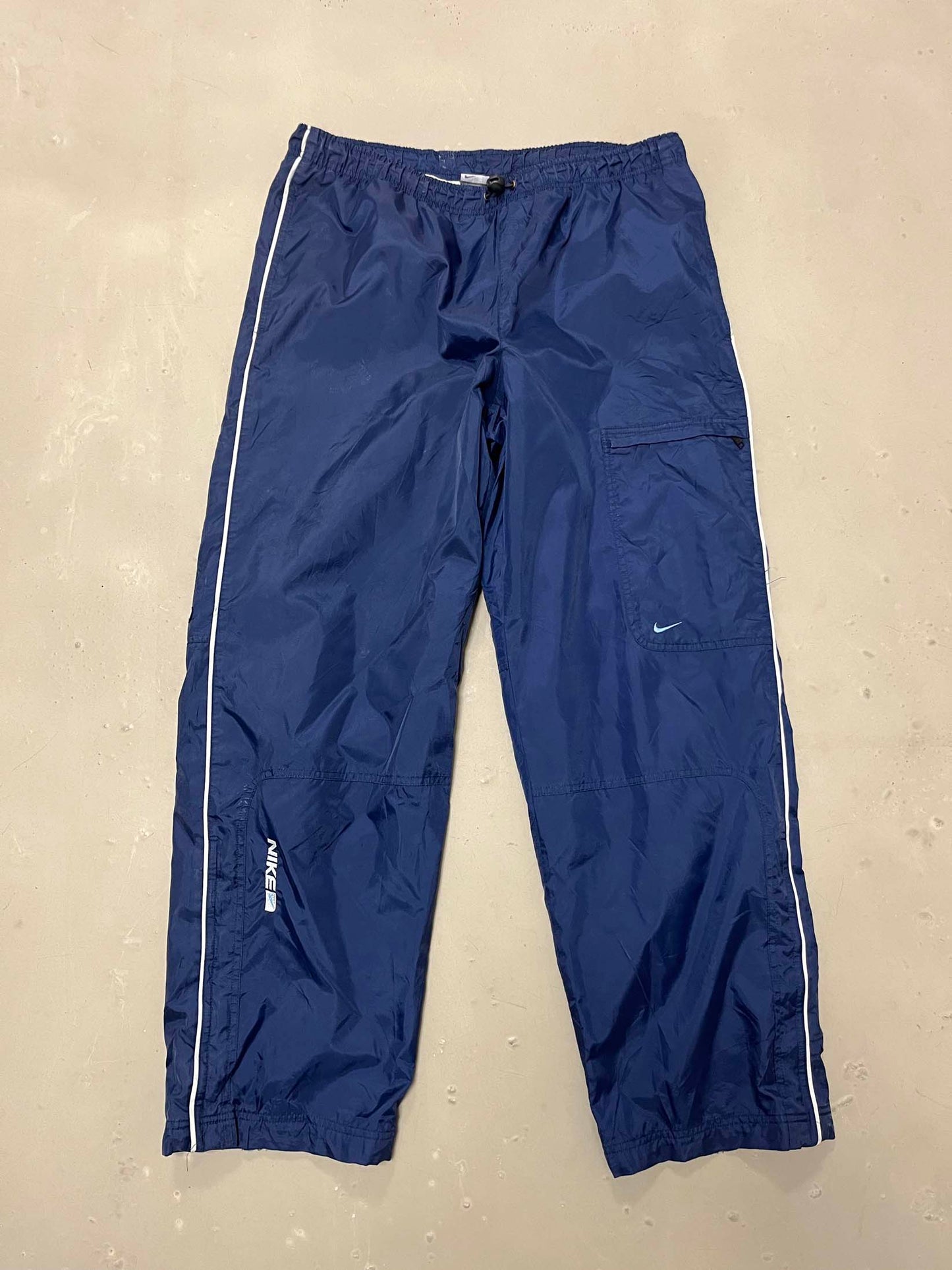 Vintage Nike wide leg trackpants - L